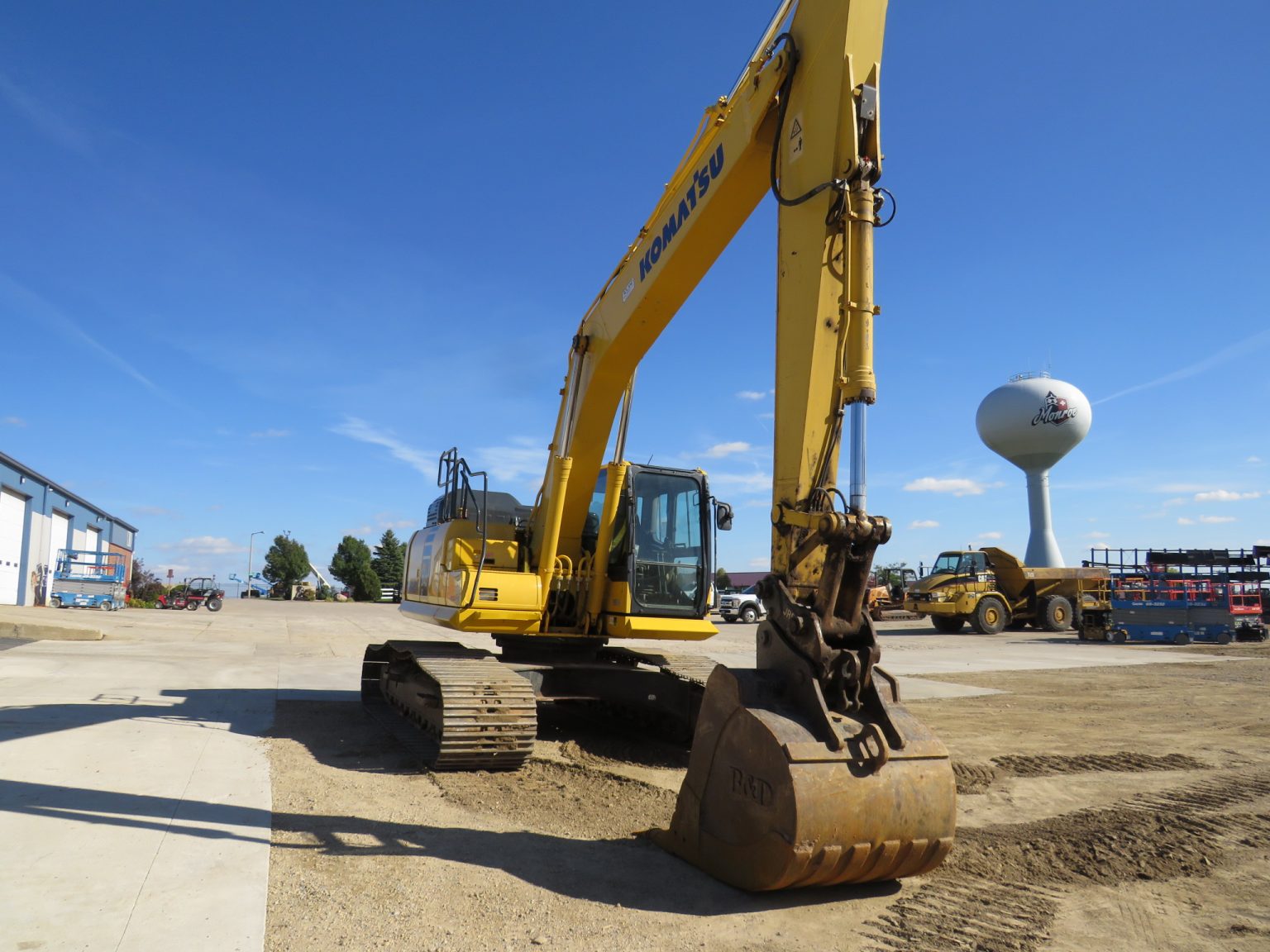 2019 KOMATSU PC240LC11 14202 M & D Truck and Equipment Sales