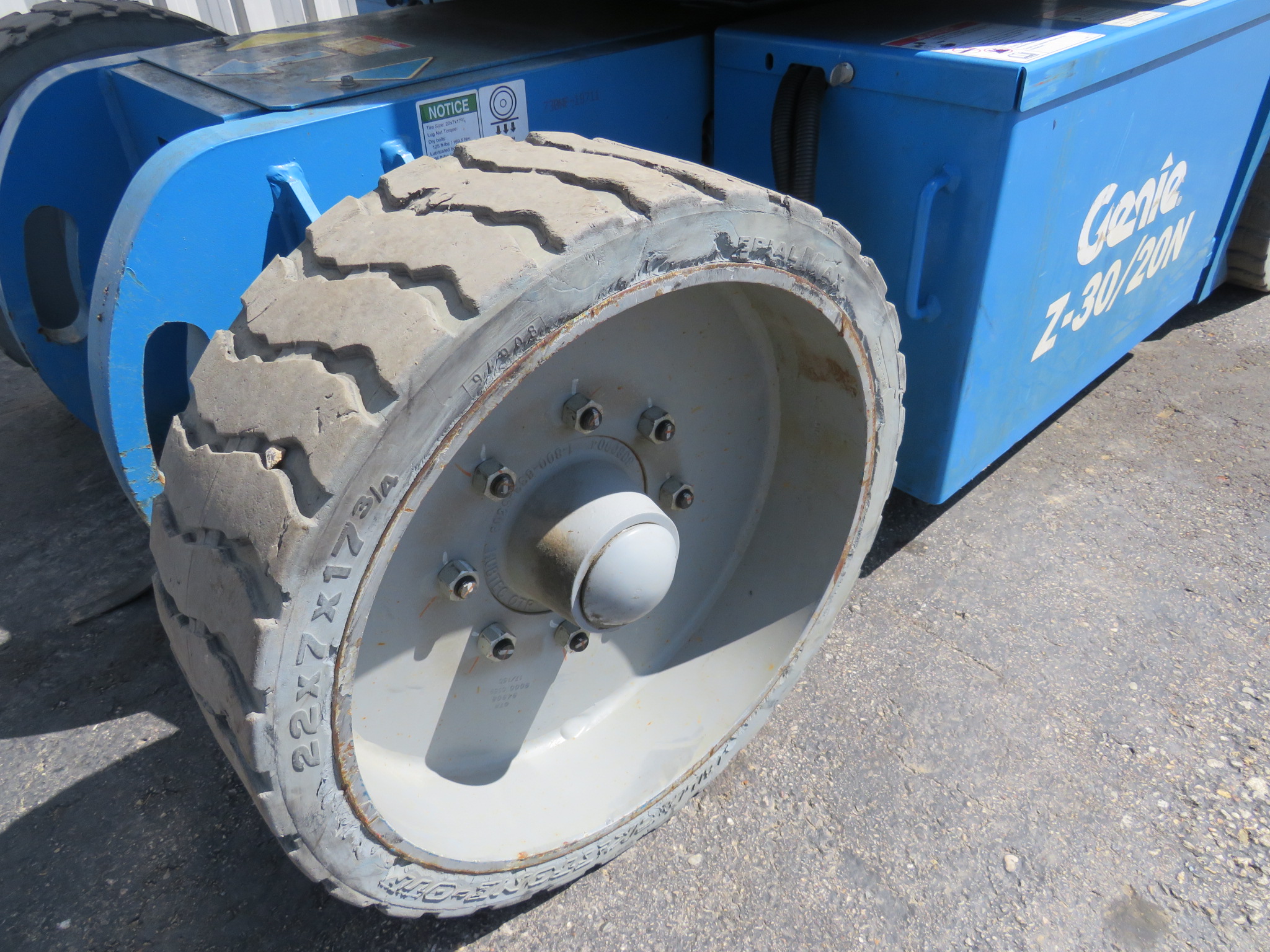 2017 GENIE Z30/20N RJ 14621 - M & D Truck and Equipment Sales